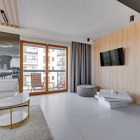 Apartment Zajezdnia Wrzeszcz Seaside & Parking By Downtown Gdansk