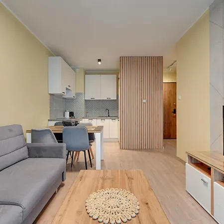 Zajezdnia Wrzeszcz Seaside & Parking By Downtown