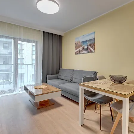 Apartment Zajezdnia Wrzeszcz Seaside & Parking By Downtown